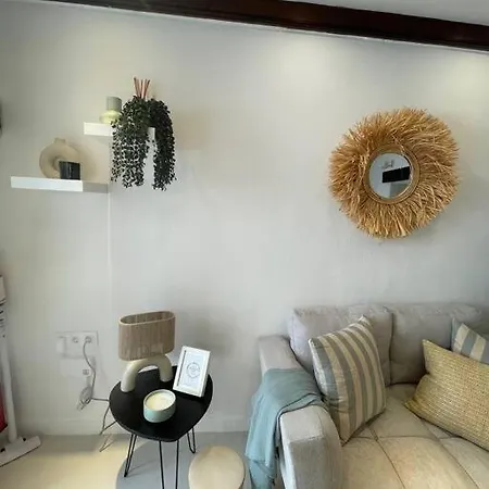 Cozy 1-Bdrm Apt In City Center Alicante Exterior photo