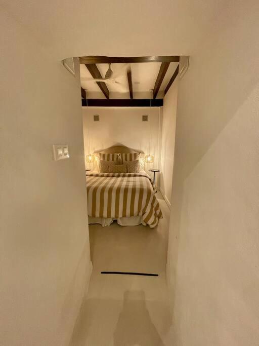 Cozy 1-bdrm In Center Apartament