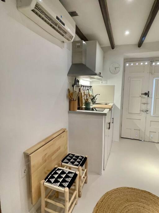 Cozy 1-bdrm In Center Apartament *